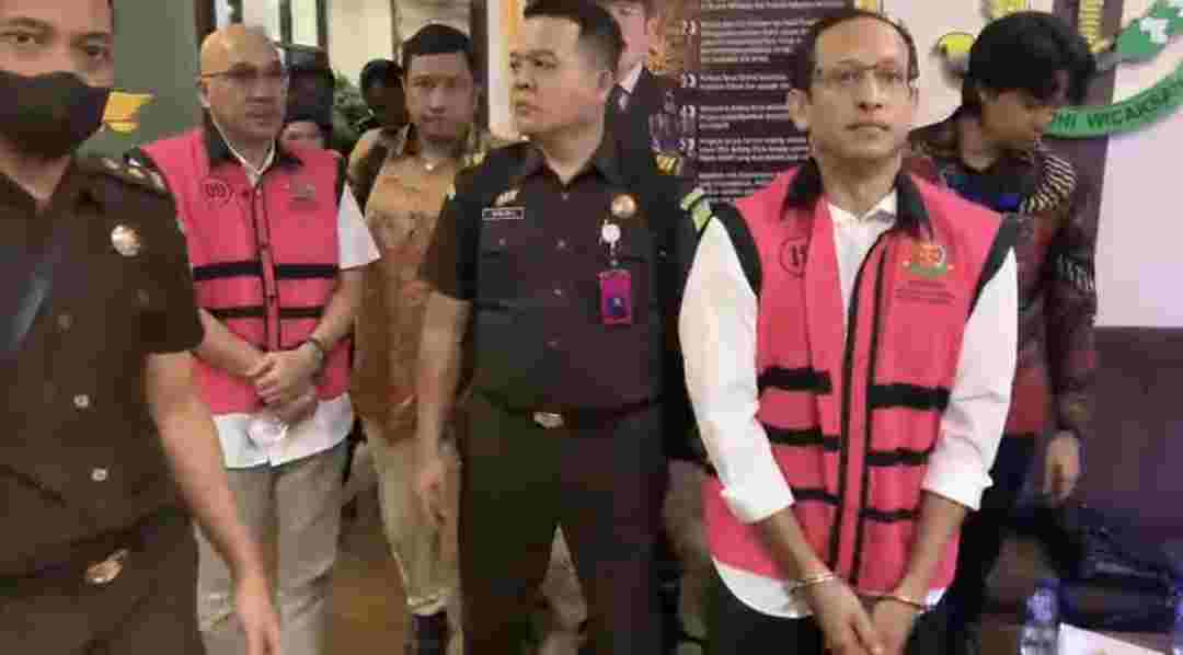 Empat Tersangka Kasus Digitalisasi Pendidikan Diserahkan ke Jaksa Penuntut Umum.