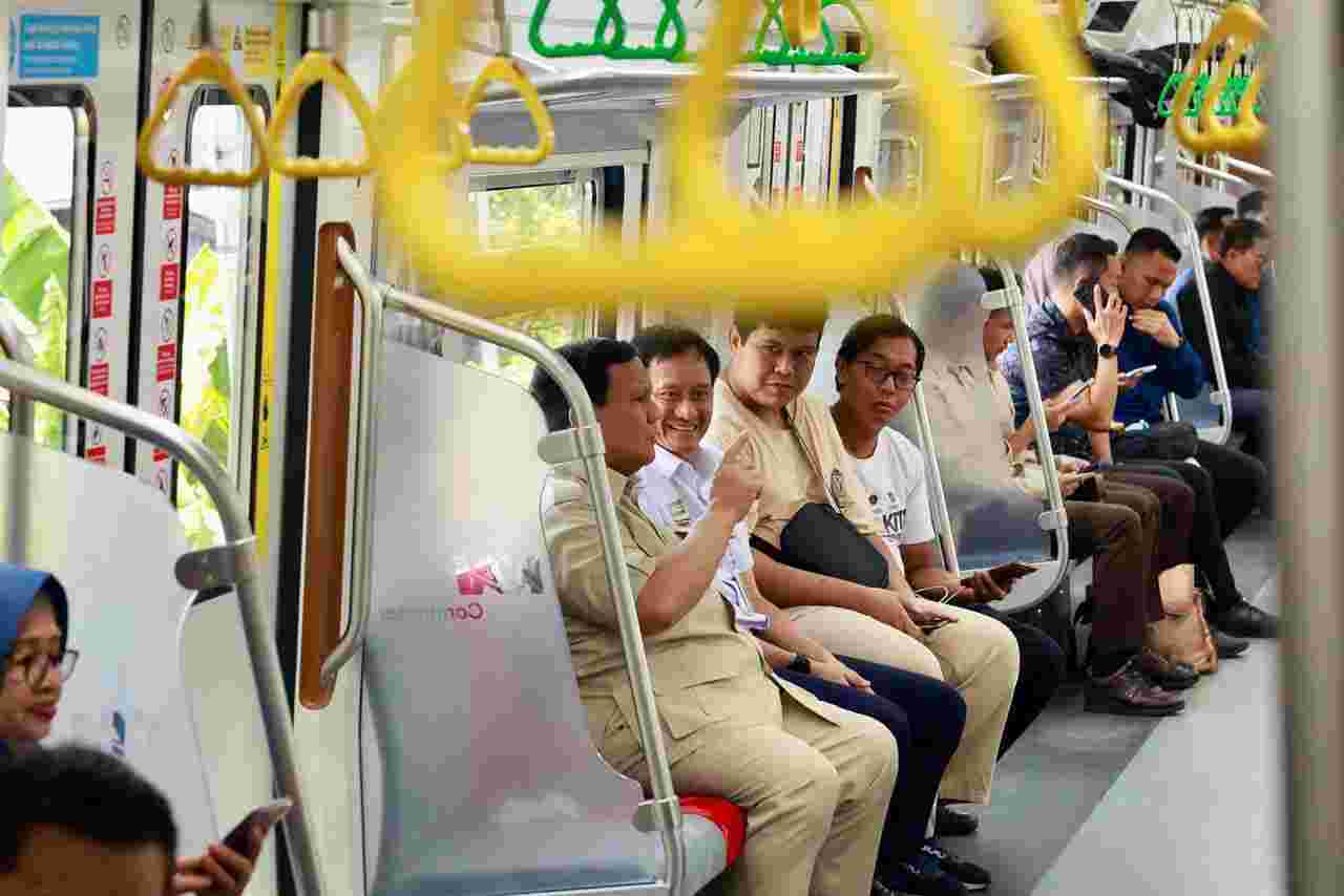 Presiden Prabowo Resmikan Wajah Baru Stasiun Tanah Abang, Dorong Modernisasi Transportasi Publik