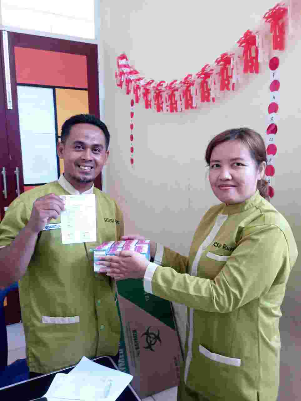 RSUD Rupit juga membagikan vitamin D3 1000 IU secara gratis.