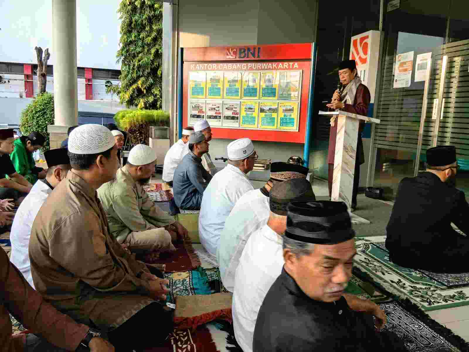 Lonjakan Jamaah Warnai Salat Idul Fitri di Purwakarta